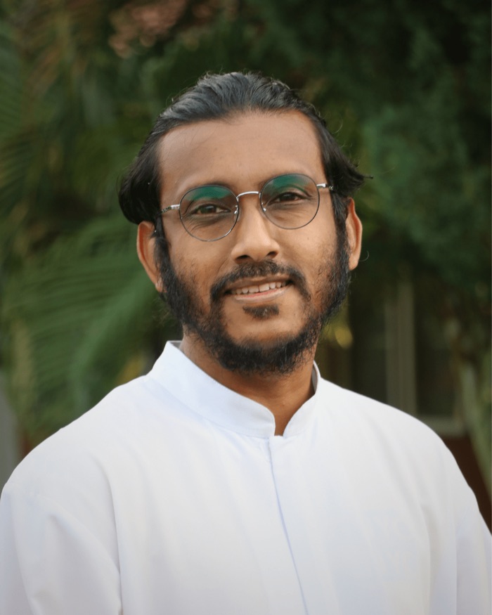 Rev Fr Leo Elias